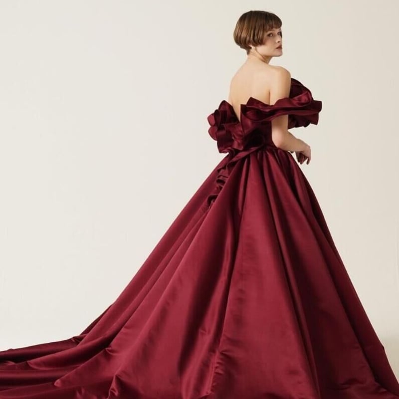 夜会服 ワインレッド 背中見せ ラッフルフリル 光沢サテン  