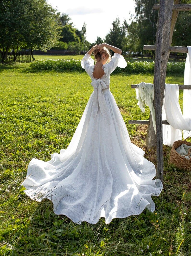 ウェディングドレス ホワイト スリップドレス フレアシルエット ウエディングドレス ホワイト スリップドレス フレアシルエット 【公式