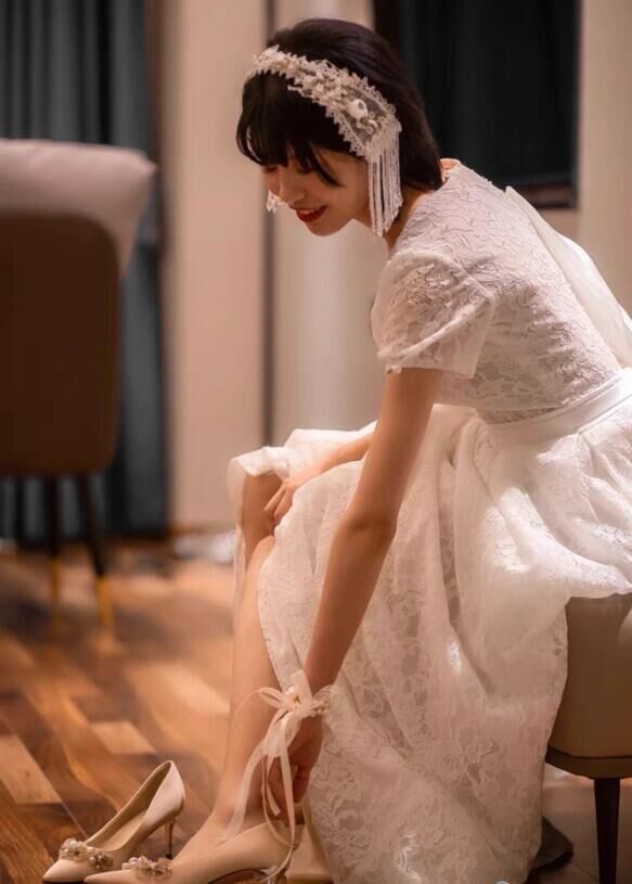 可愛い ウエディングドレス 贅沢な総レース クラシカル ロング  