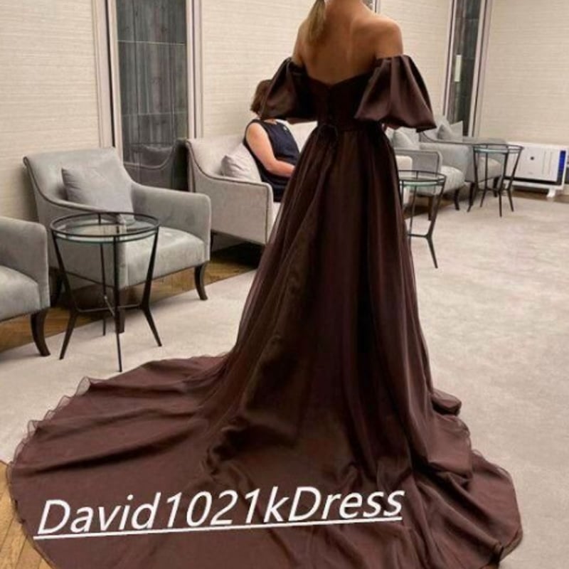 ブラウンカラードレス ベアトップ パフスリーブ トレーン 姫袖  