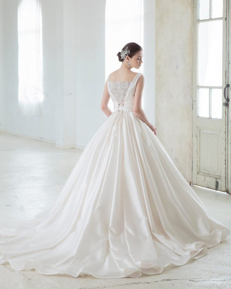 ウェディングドレス Aライン ホワイト ノースリーブ レース トレーン ホワイト ウエディングドレス ノースリーブ トレーンドレス 背開き