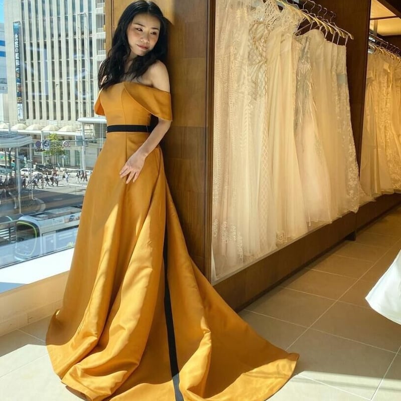 カラードレス イエロー オフショル サッシュベルト フランス風 憧れの  