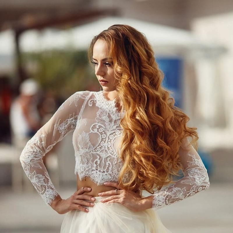 高品質！ ウエディングドレス トップス+スカート 3D立体レース刺繍  