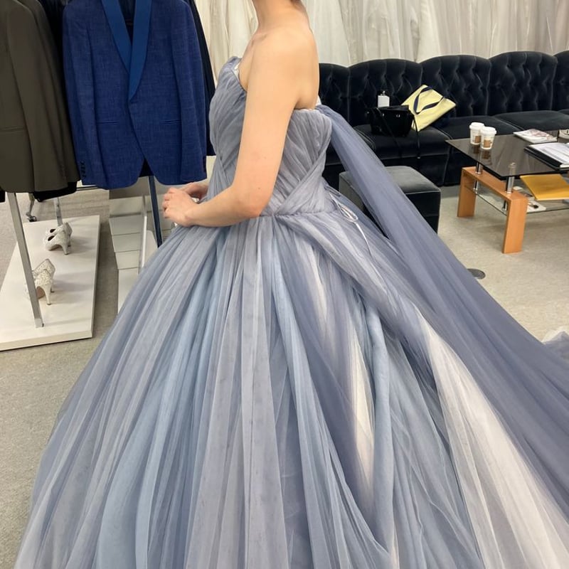 カラードレス 爽やかで優しいブルー ベアトップ 華やか 花嫁  