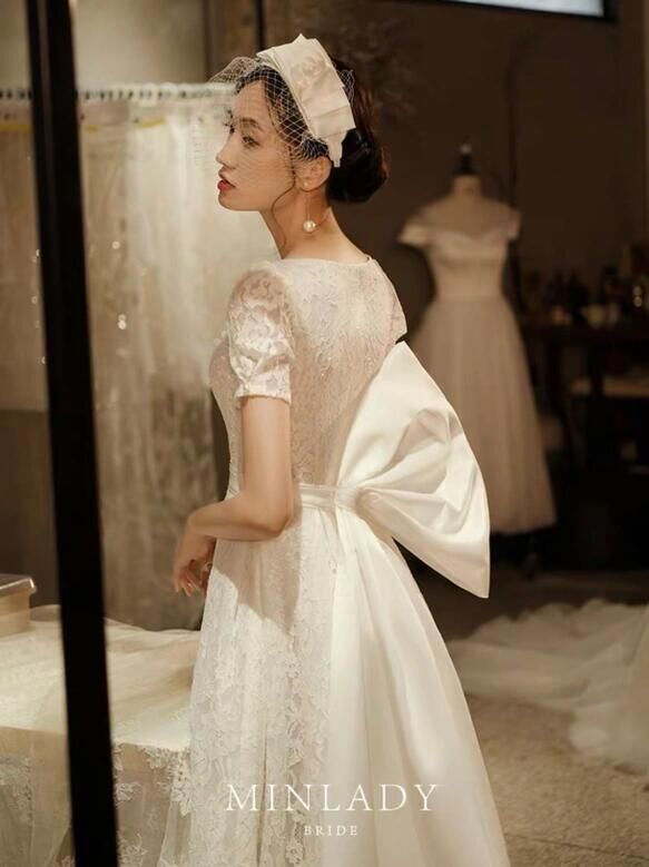 可愛い ウエディングドレス 贅沢な総レース クラシカル ロング  