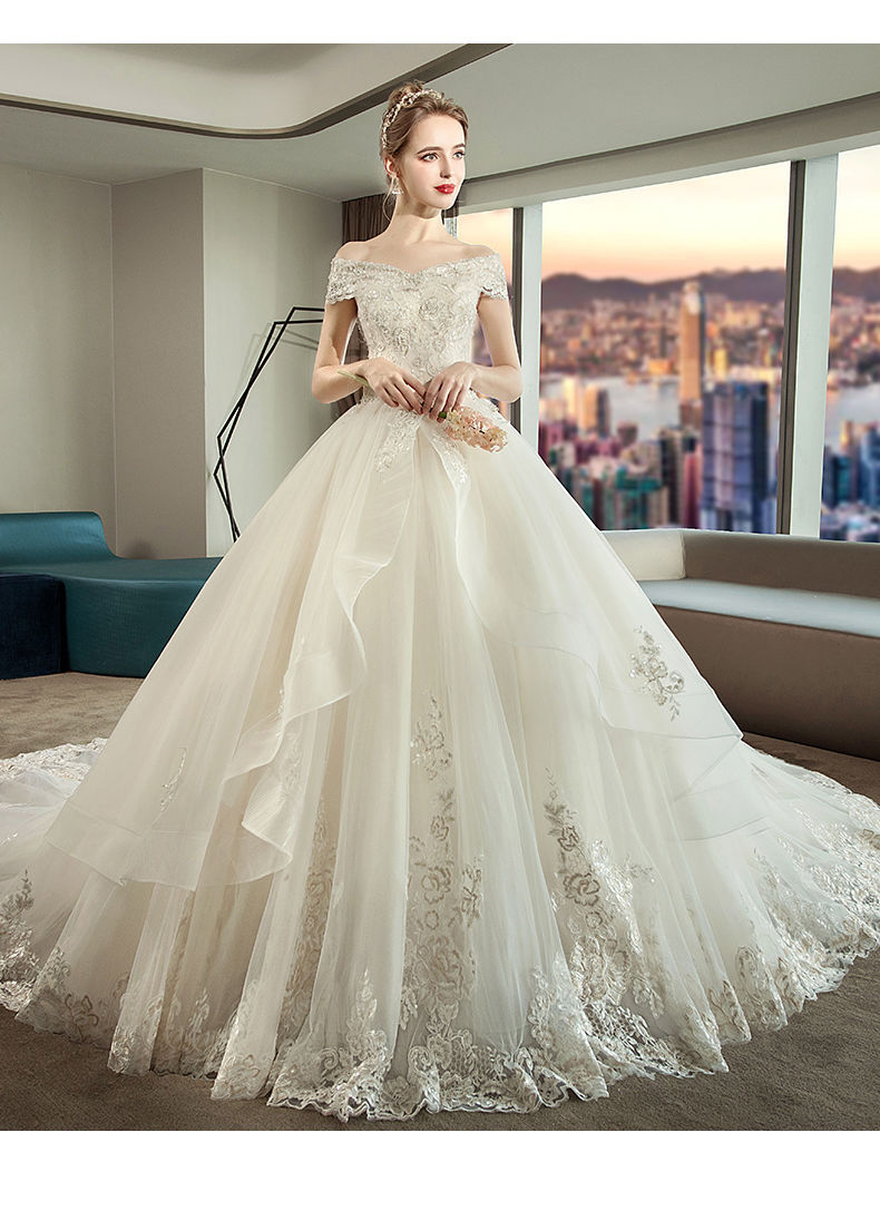 ナチュラルウエディングドレス　ファーストオーナー ナチュラルウエディングドレスファーストオーナー