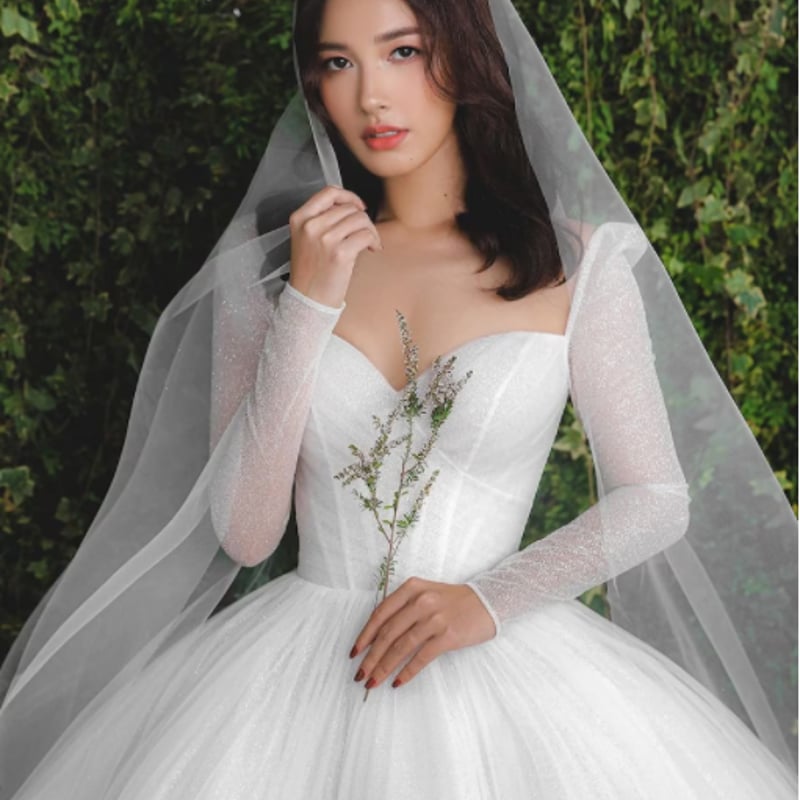 豪華！ ウエディングドレス キラキラチュール プリンセスライン ロング