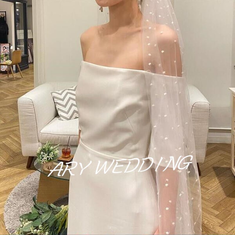 フランス風 ウエディングドレス オフホワイト オフショルダー 光沢  