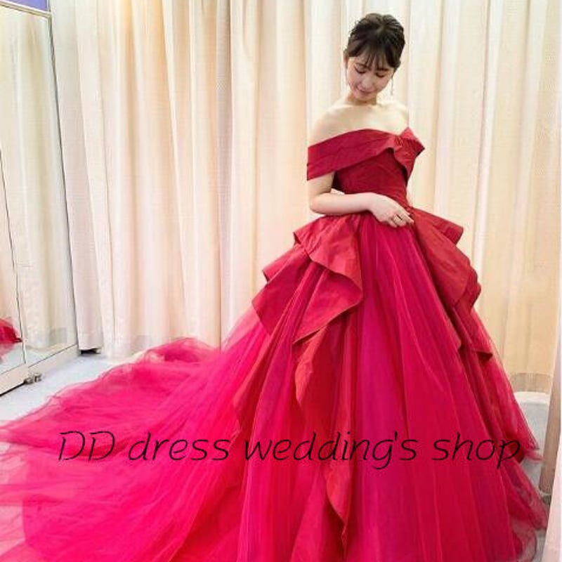 豪華！ カラードレス オフショル 柔らかく重ねたチュールスカート  