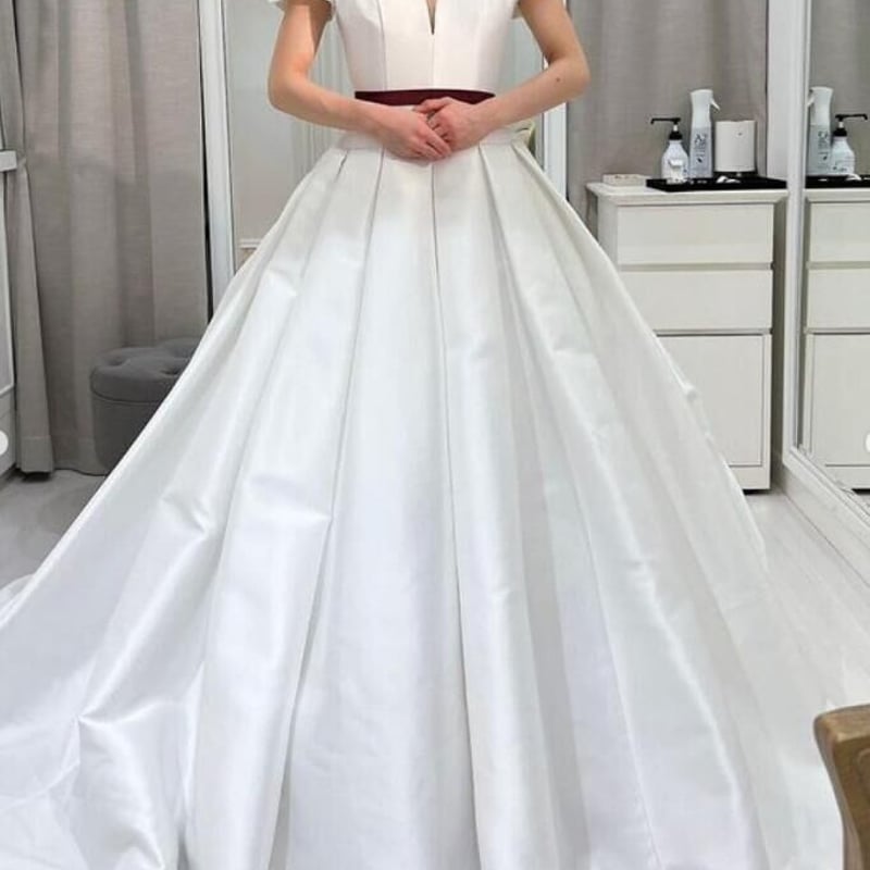 ウエディングドレス　プリンセスライン【サッシュベルト付】 ウエディングドレス プリンセスライン【サッシュベルト付