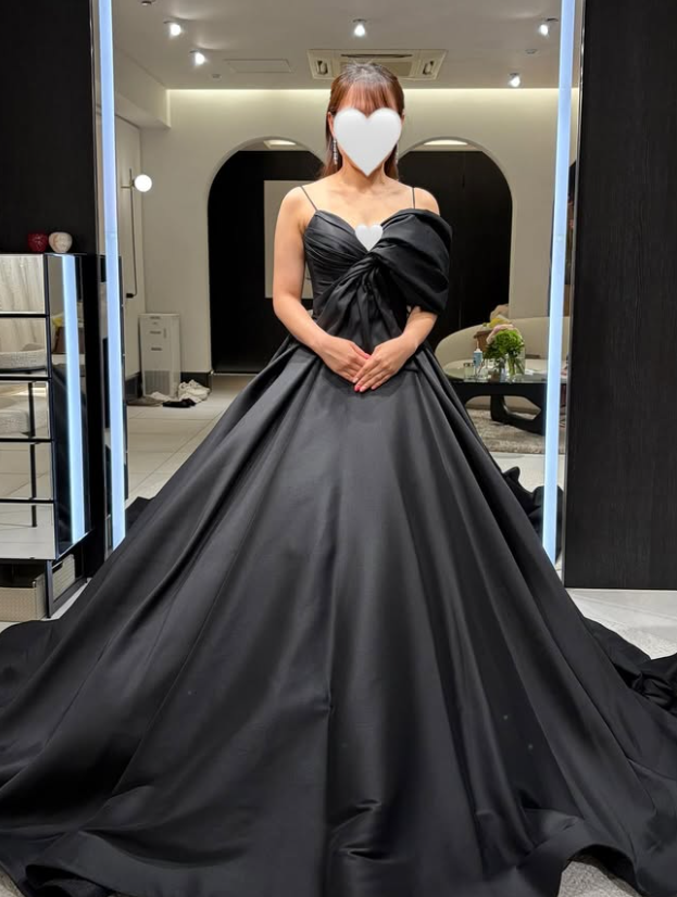 カラードレス ブラック キャミソール スリット ふっくら柔らかなバック