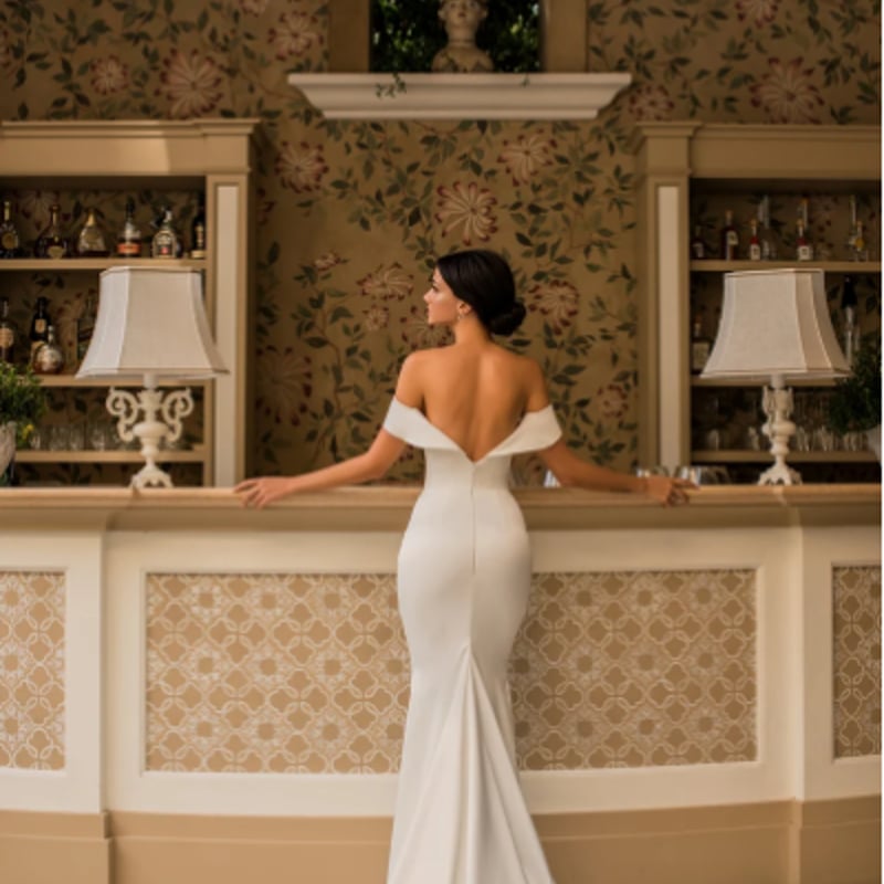 雅やか ウエディングドレス 高級イタリアサテン マーメイドライン  