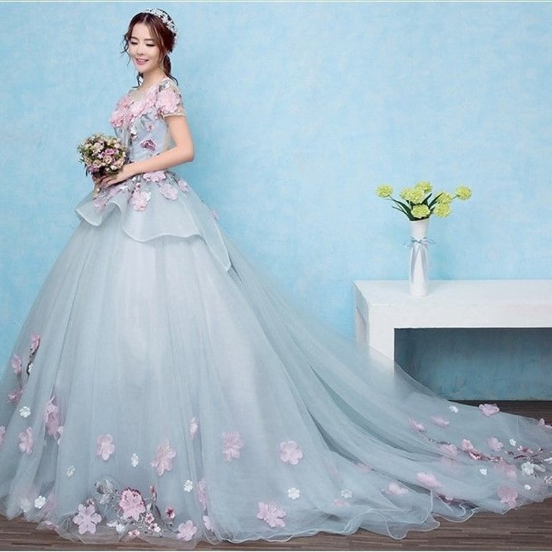 M【新品インポートセレクト】ライトブルー 華やか花ドレス