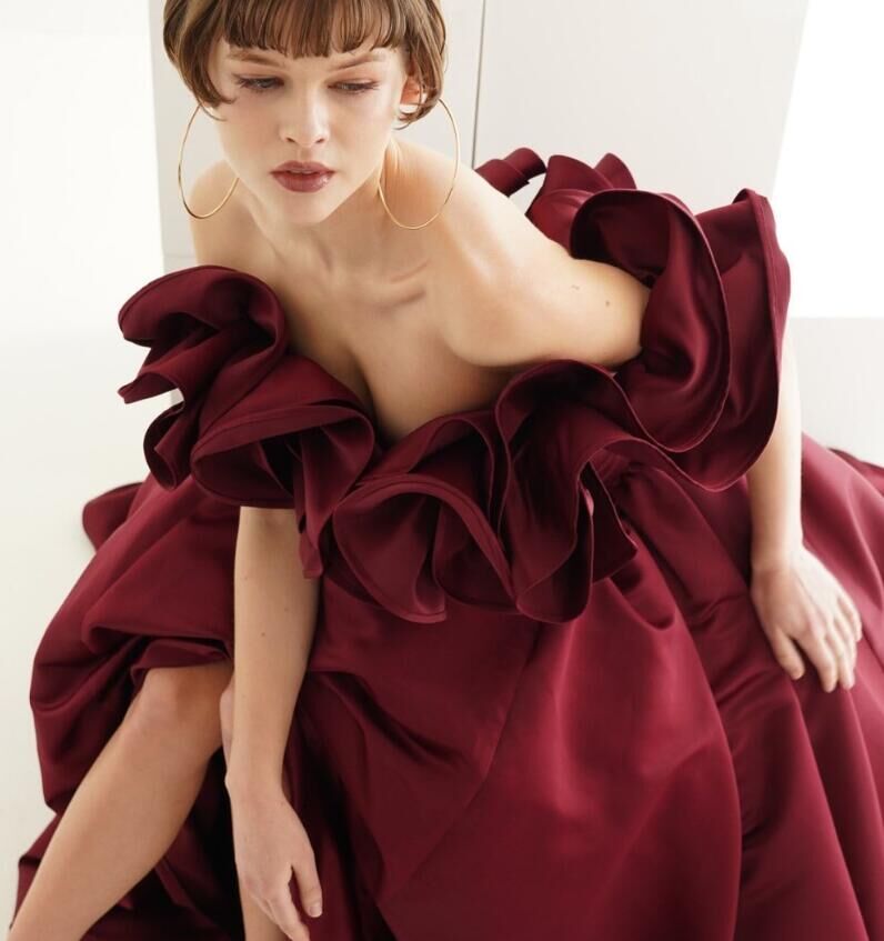 実例写真！パーティードレス ブラック 光沢サテン キャミソール 泊まら  