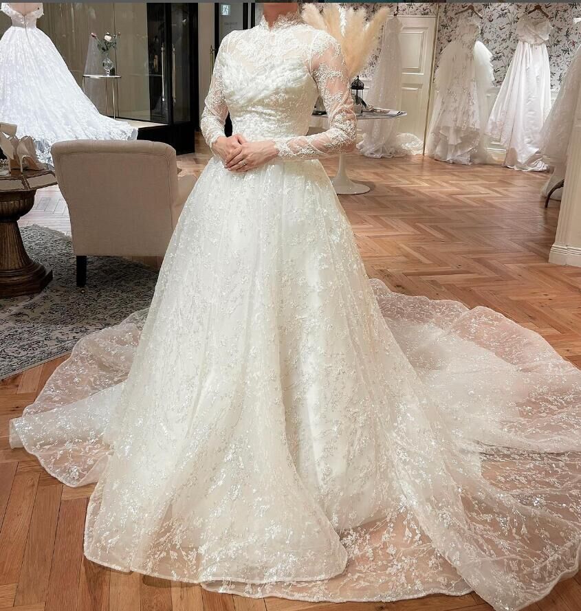 美品❤アメリ【完売品】総レース高級ロングワンピース セレブドレス くるみボタン 美品❤アメリ【完売品】総レース高級ロングワンピース セレブ