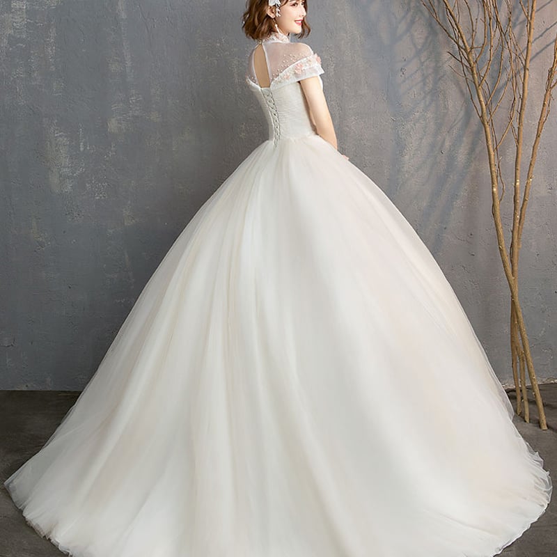 美品◯ラウンジドレス オーガンジーパーカー ホワイト. ウエディングドレス ホワイト 上質オーガンジー シアーな美しさ