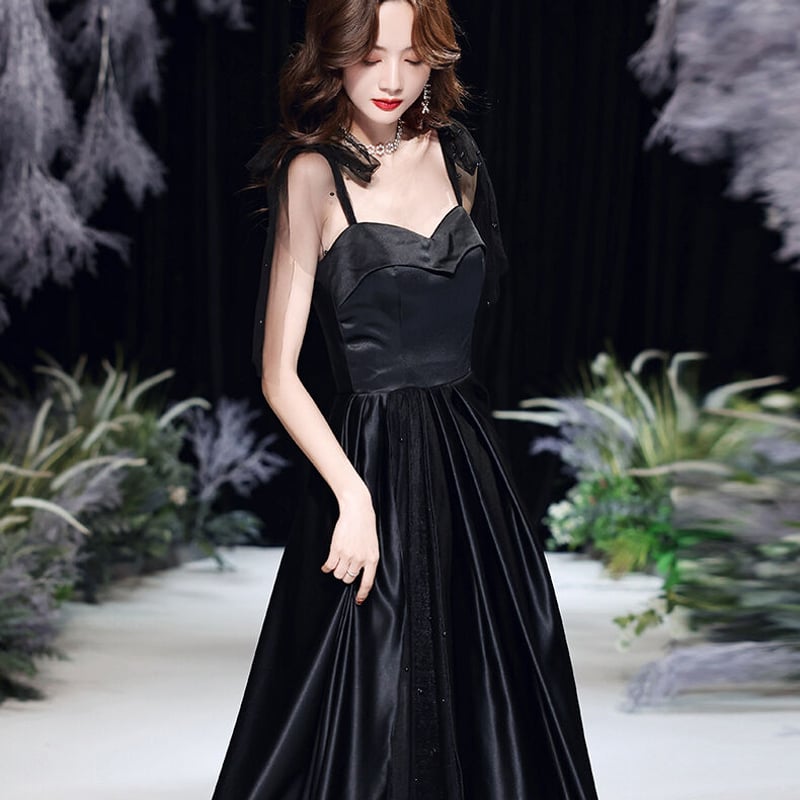 上品！パーティードレス 大人気上昇 黒 キャミソール プリンセスライン  