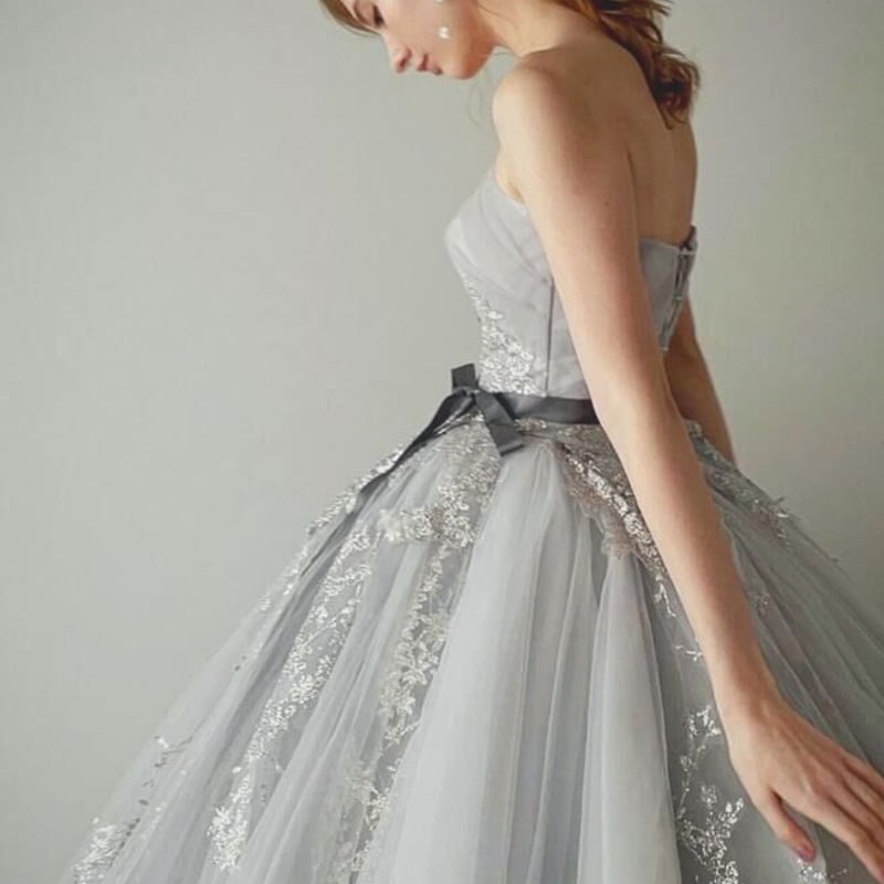 高品質 カラードレス ブルーグレー ベアトップ サッシュベルト シアー  