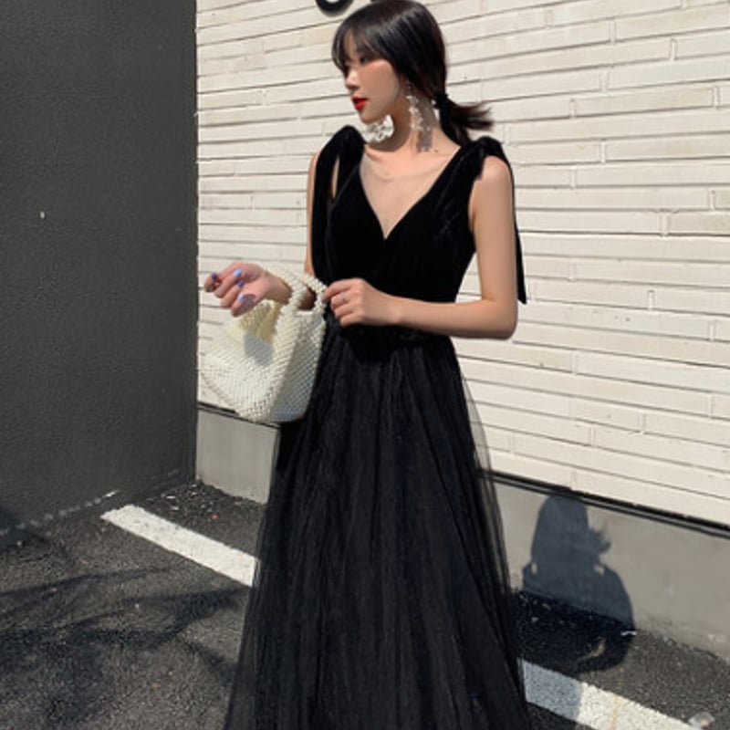 オシャレなデザインにリボンが可愛い ベア イブニングドレス 上品！ イブニングドレス 黒 ロング ファスナーです 可愛い