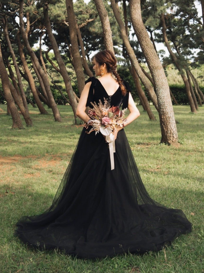 ウエディングドレス カラードレス キャミソール 高級ベロア Vネックドレス ブラック ソフトチュール 前撮り