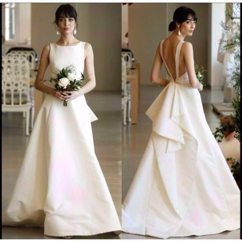 豪華！ ウエディングドレス ホワイト 光沢サテン タンクトップ  