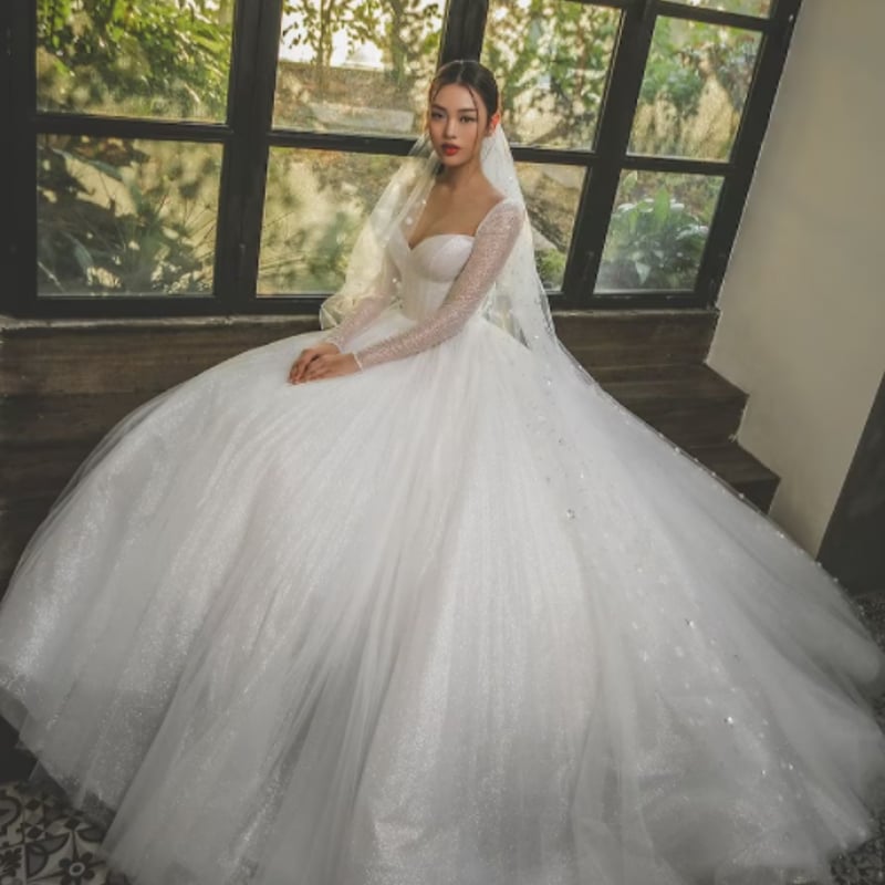 豪華！ ウエディングドレス キラキラチュール プリンセスライン