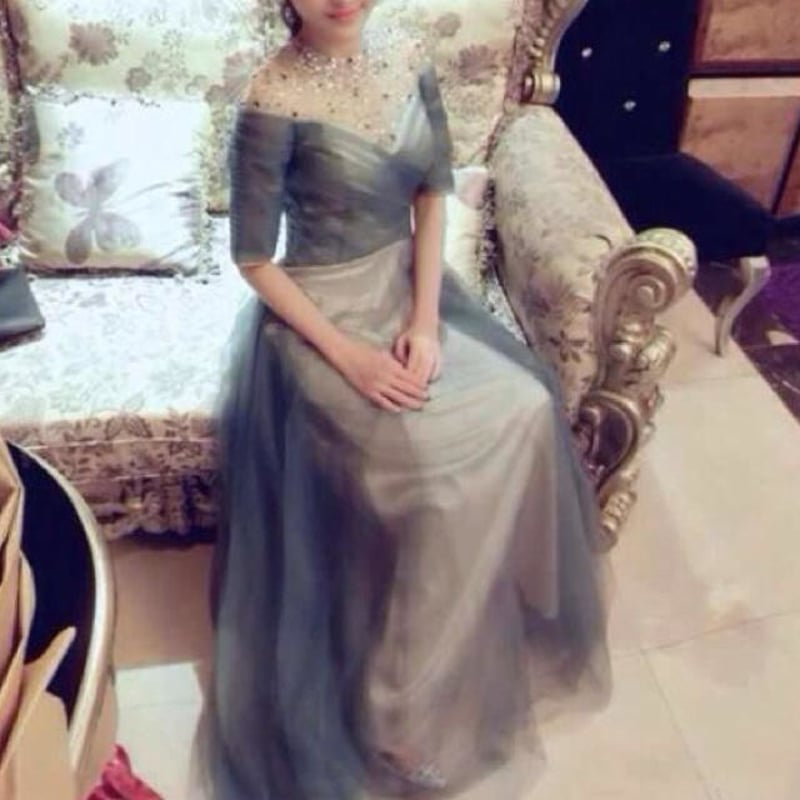 絶妙なカラー 優しい印象ウェディングドレス ドレスワンピース結婚式 