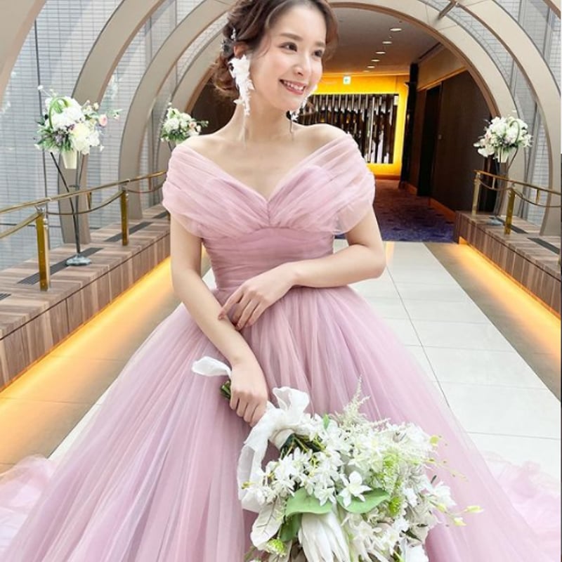 優雅なシルエット カラードレスピンク紫 柔らかく重ねたチュール  