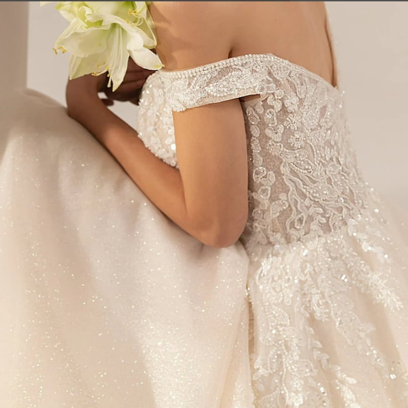 細見えシルエット ウエディングドレス オフショルダー 花嫁 拳式  