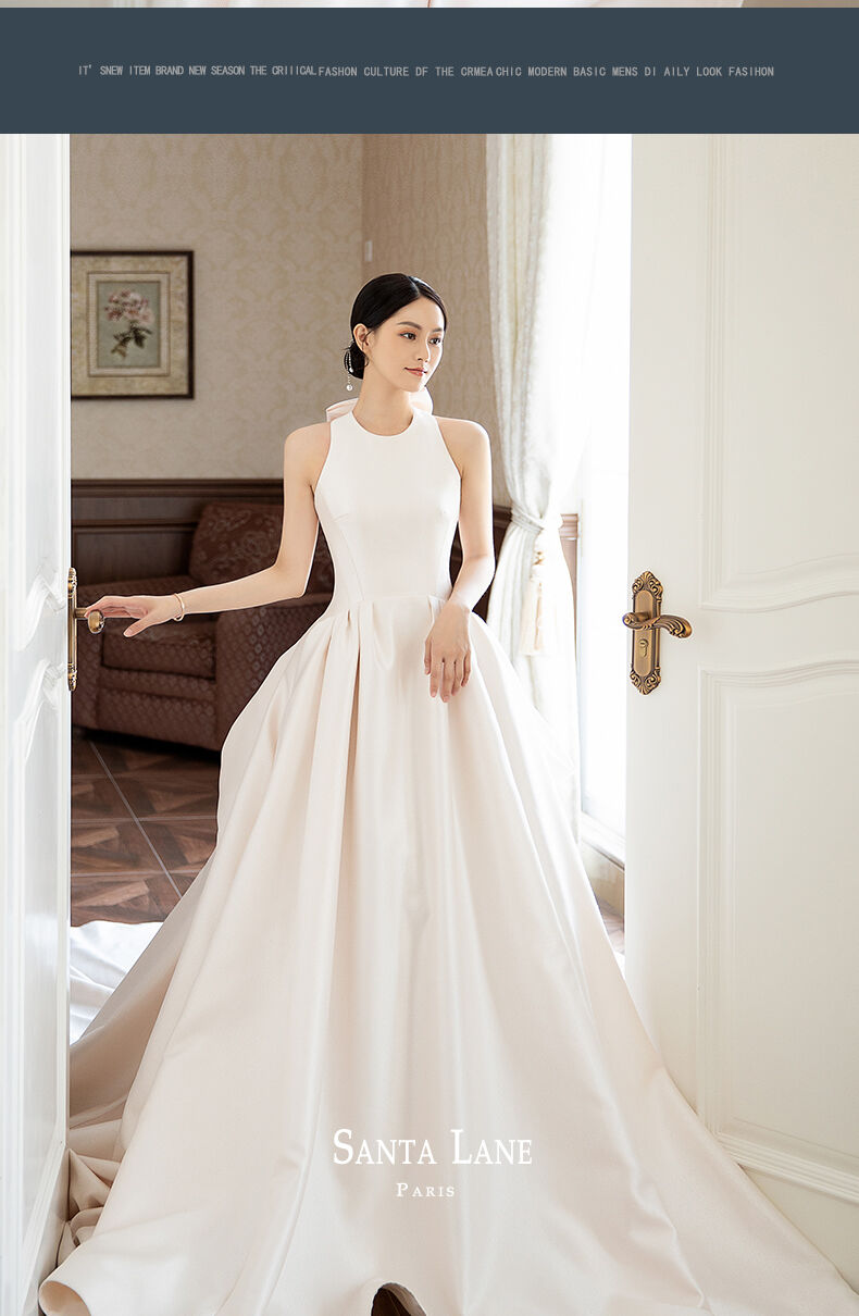 高品質！ウエディングドレス アイボリー 光沢サテン 背中見せ 華やかな  