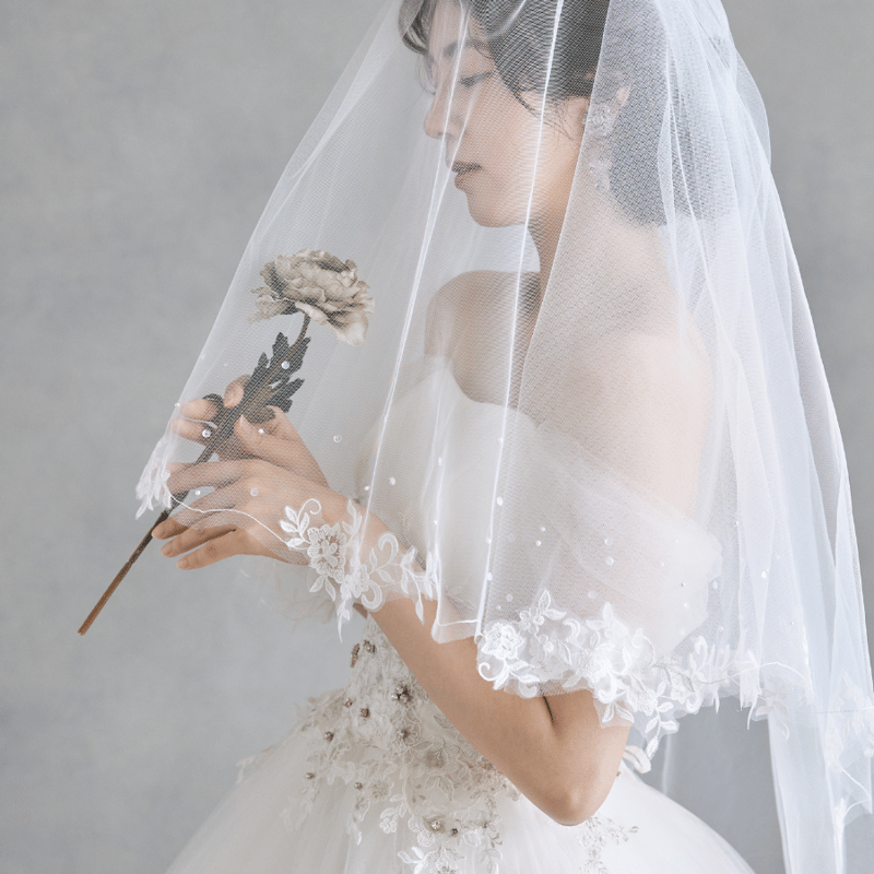 ウエディングドレス 3D立体レース刺繍 オフショルダー ソフト