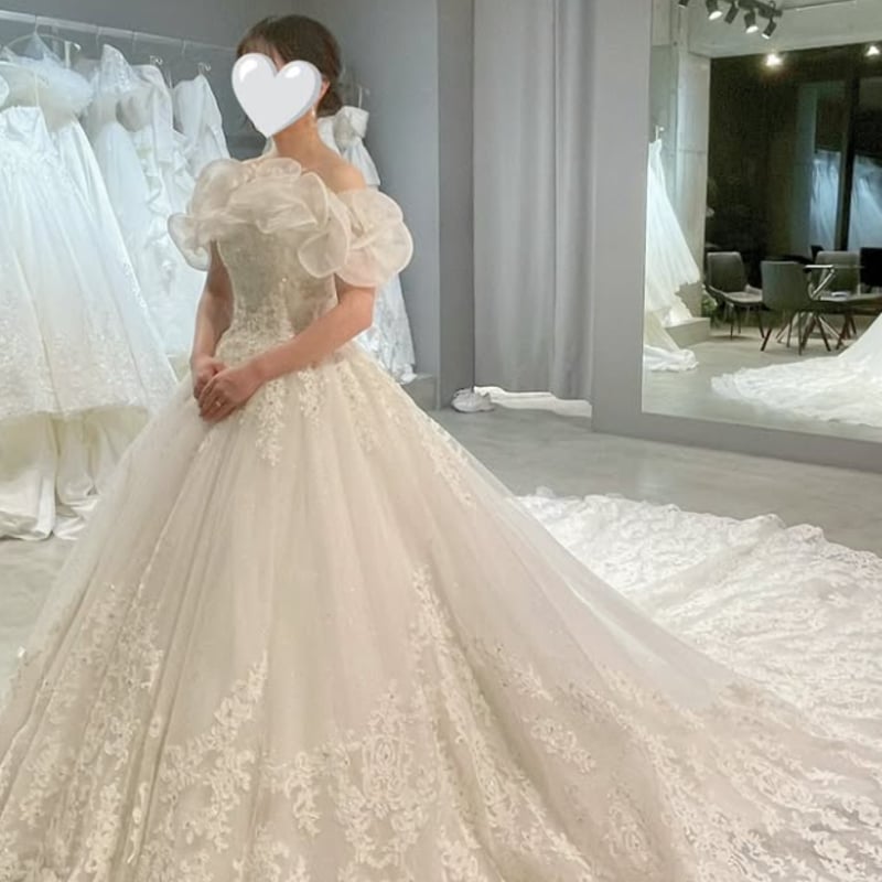 ウエディングドレス オフホワイト 韓国風ドレス フリルオフショルダー