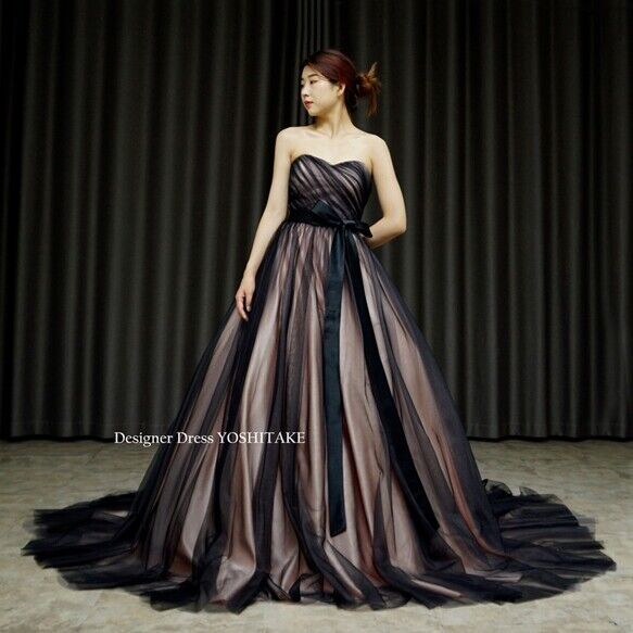 上品！ 高貴である パーティードレス 黒 トレーン 背中見せ 編み上げ  