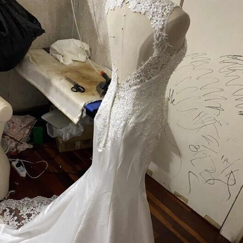 高品質！ ウエディングドレス ホワイト マーメイドライン 繊細レース  