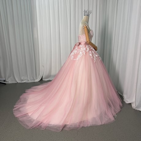 カラードレス  ピンク 繊細なレース  ビスチェドレス  華やかなトレーン 編み上げ サッシュベルト  結婚式  前撮り
