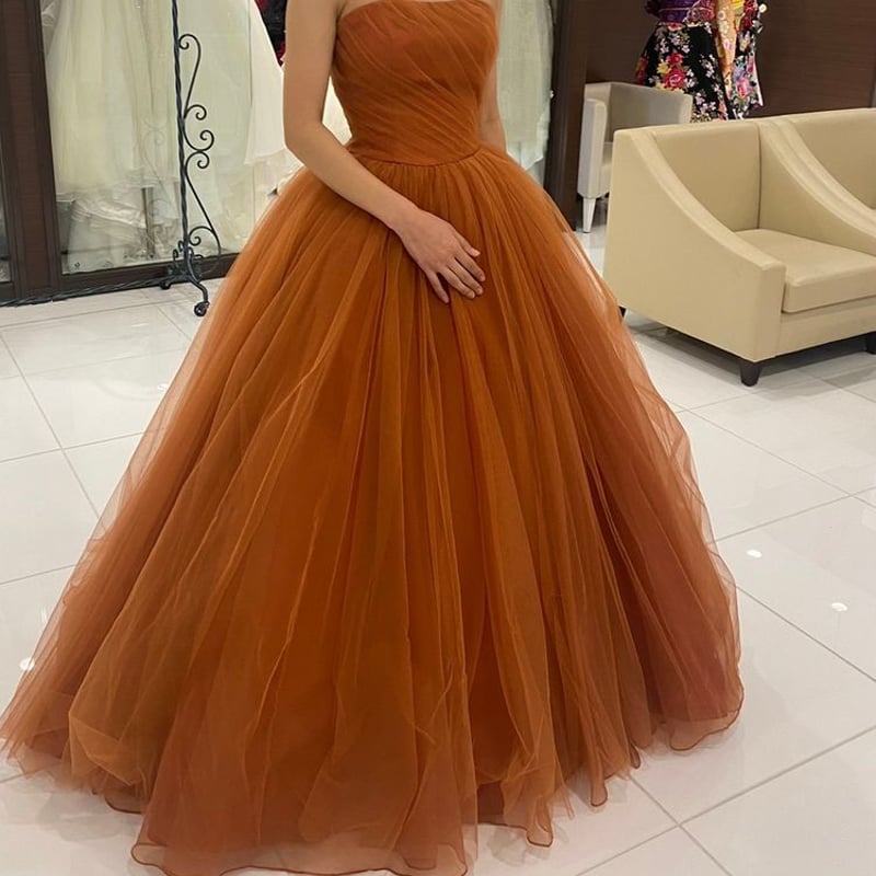 カラードレス テラコッタ色 ビスチェ 柔らかく重ねたチュールスカート  