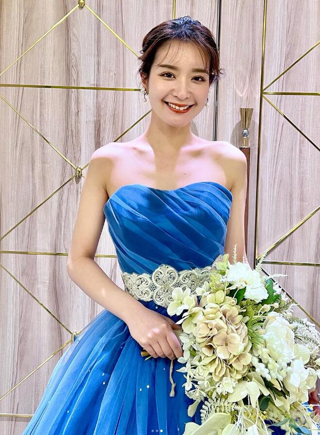 美品！ブルー カラードレス リボン 柔らかく重ねたチュールスカート 花嫁 前撮り 美品！ブルー カラードレス リボン 柔らかく重ねたチュールスカート