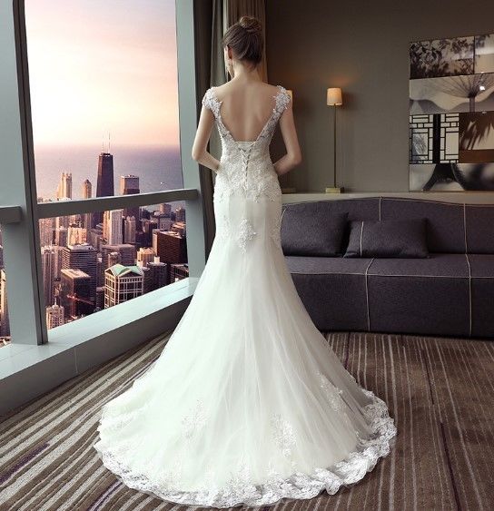 ウエディングドレス ホワイト 上品レース マーメイドライン タンク  