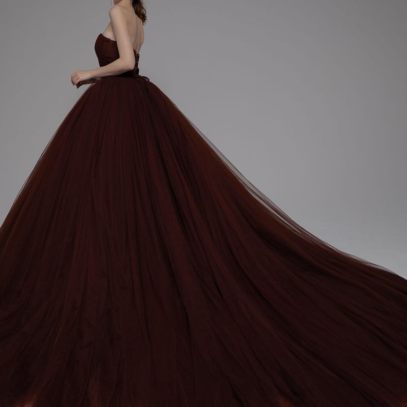 カラードレス コーヒーの色 サッシュベルト 柔らかく重ねたチュール  