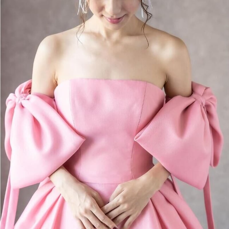 パーティードレス ピンク リボン 編み上げ ベアトップ 可愛い 光沢