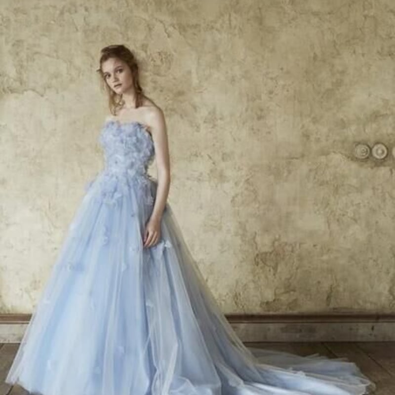 大人気上昇 水色 カラードレス ベアトップ プリンセスライン  