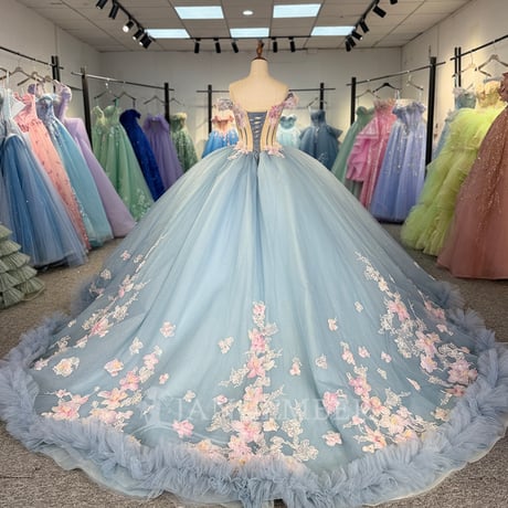カラードレス   爽やかで優しいブルー    オフショルダー    3D立体レース刺繍    花柄モチーフで刺繍が美しい    編み上げ    フリルトレーン    結婚式    フレアスカート