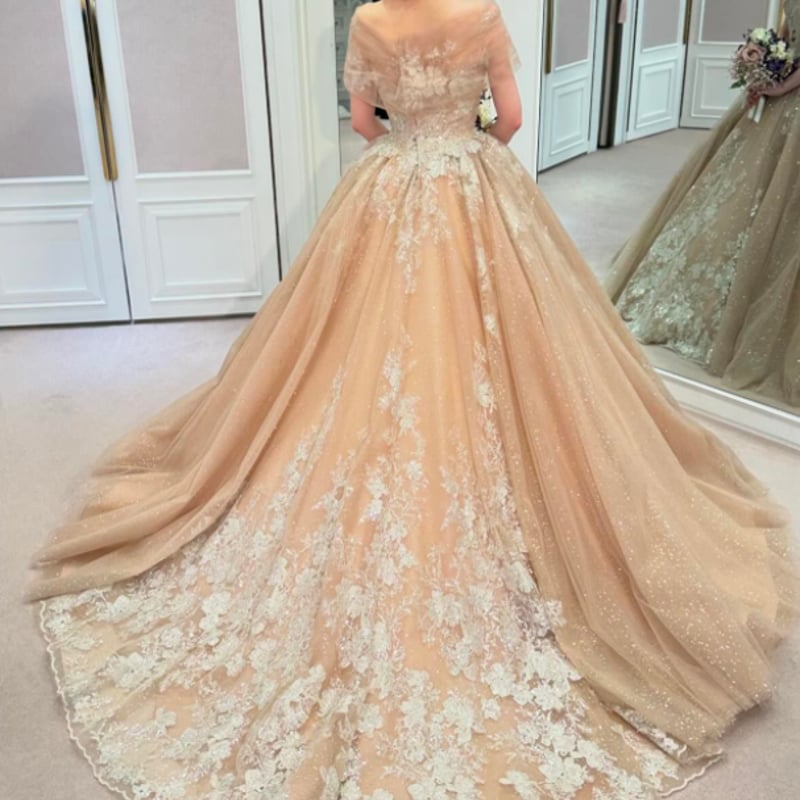 バック編み上げ式　薔薇　ゴールドラメ　カラードレス　結婚式　花嫁　舞台衣装　姫系 楽天市場】カラードレス 演奏会用ドレス オフショルダー ピンク