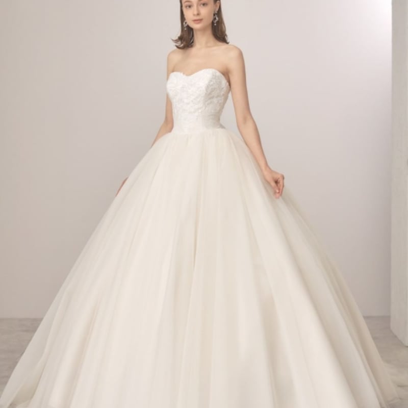 绮丽な ウエディングドレス ソフトチュール レース プリンセスライン