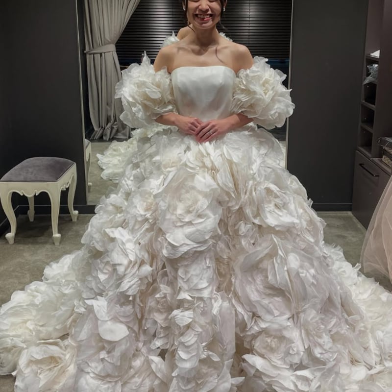 ストラップレス 取り外すトレーン ウェディングドレス 二次会ドレス