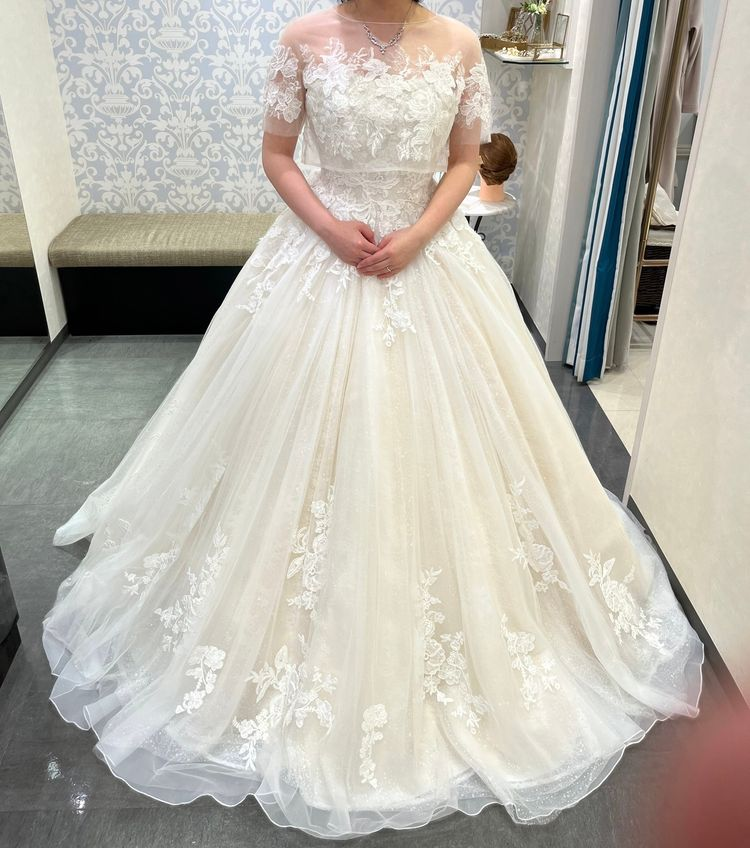 NICOLE　NPC81701　オフホワイト　編み上げ式　ウエディングドレス NICOLE NPC81701 オフホワイト 編み上げ式 ウエディングドレス