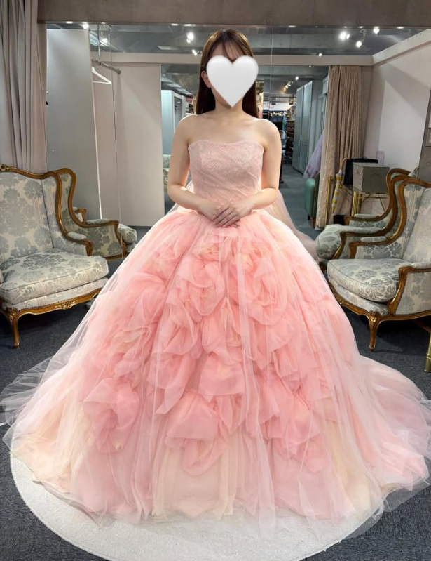 【最終値下げ】カラードレス　ピンク　チュールトップ カラードレス 薄ピンク ベアトップ 取り外し袖 柔らかく重ねた