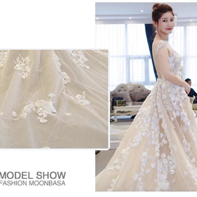 超柔らかいチュール 深くVウェディングドレス ドレスワンピース結婚式  