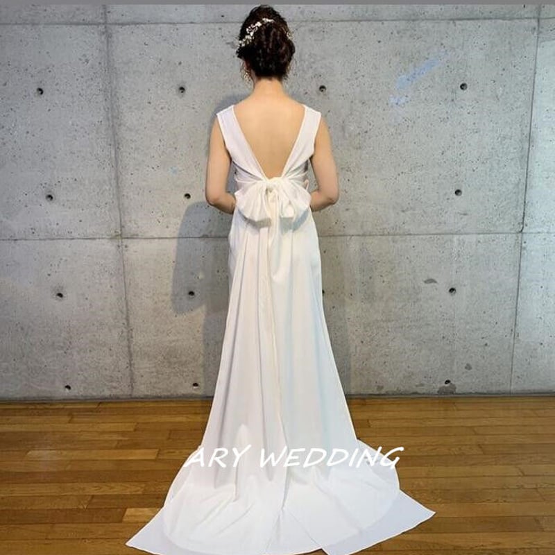 【ウェディングドレス】ウェディング　背中見せ　前撮り 結婚式 韓国　ホワイト 韓国花嫁、前撮りに！後ろ姿が可愛いウェディングドレス