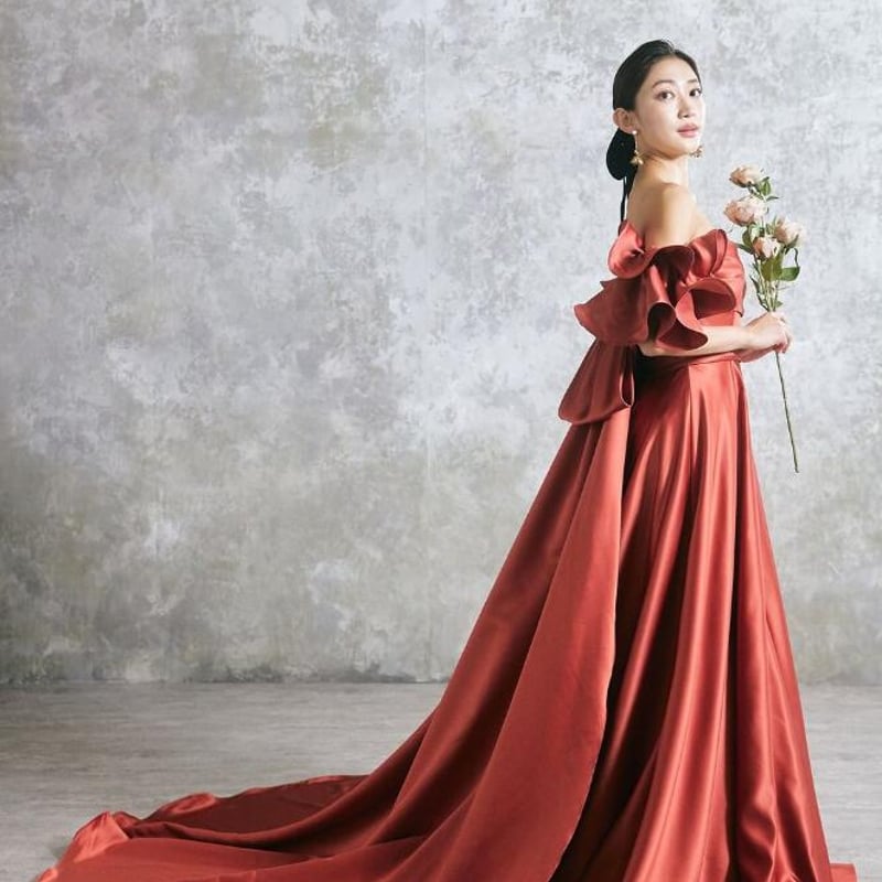 パーティードレス テラコッタ色 ふっくら柔らかなバックリボン フリル  